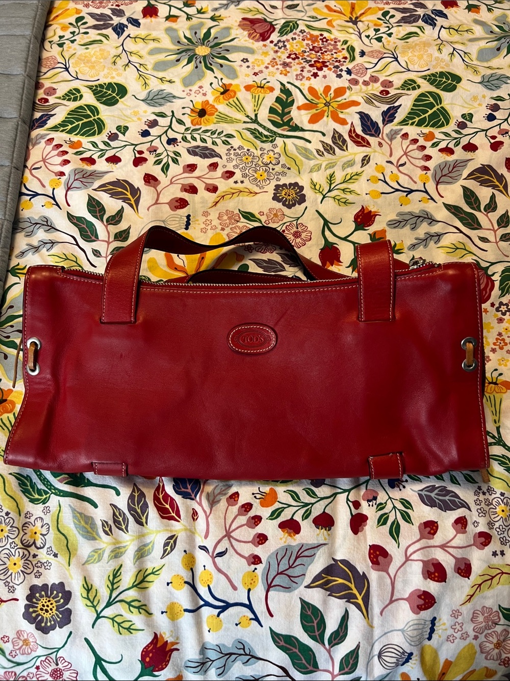 Tod's Red Leather Rectangle Tote